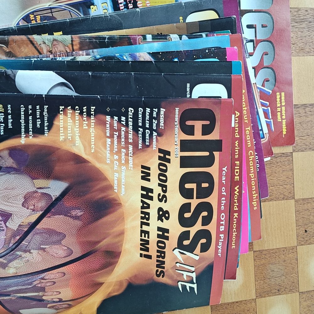 Lot Of 11 Edition Chess Life Magazine Year 2001
